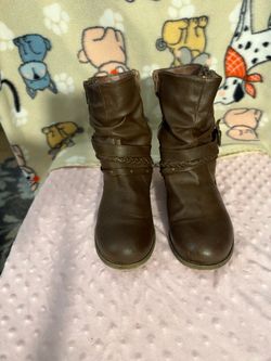 Women’s leather Brown Boots SIZE 7 1/2
