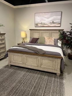  Classic bedroom set showcases a beautiful blend of brown and antique gray finish