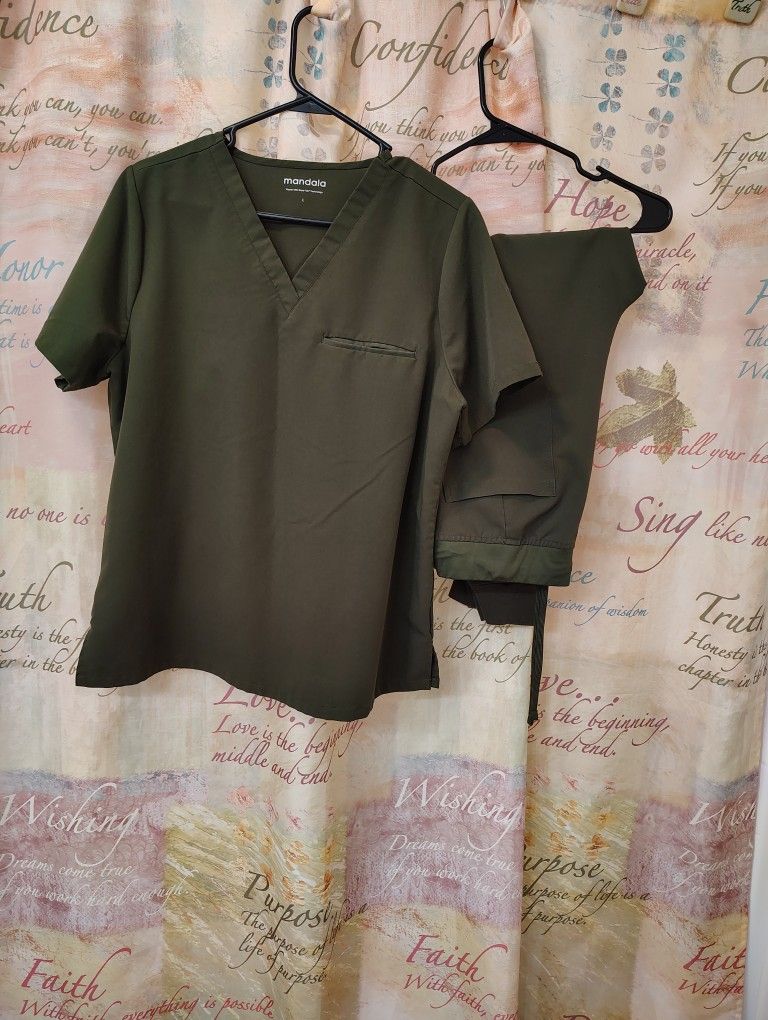 Scrub Set