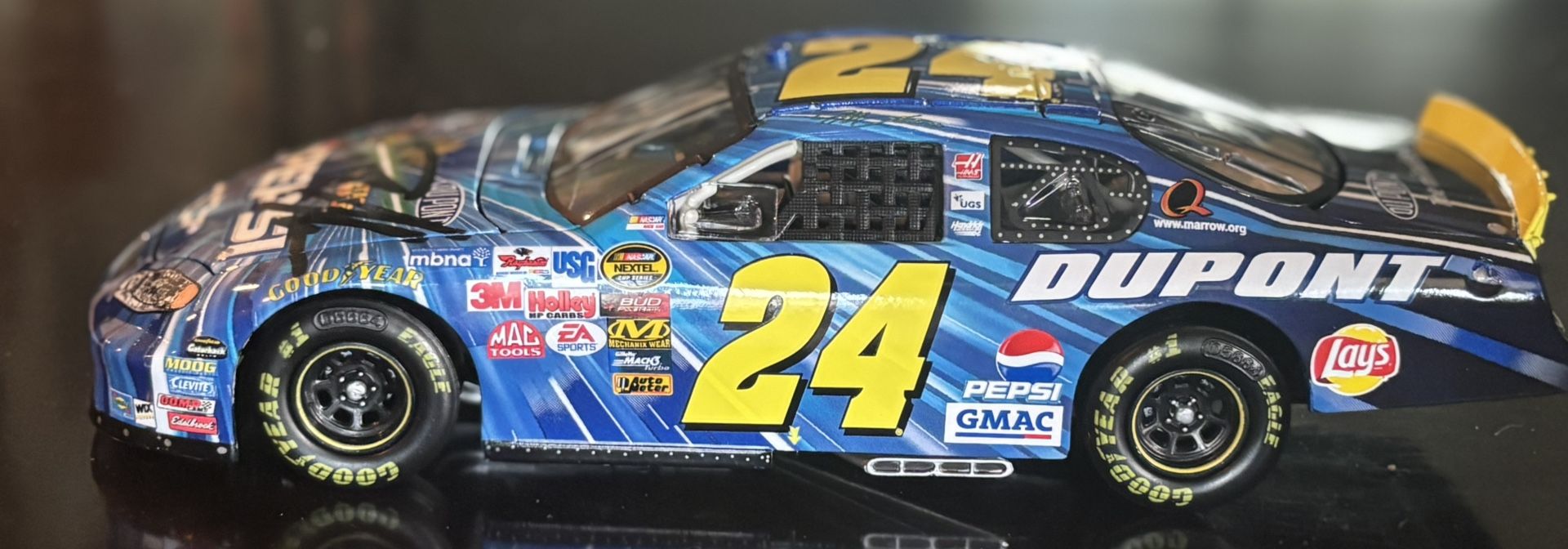 Autographed 2005 Jeff Gordon #24 Pepsi Star Wars Episode III 1/24 Action ARC Package Wear with Box