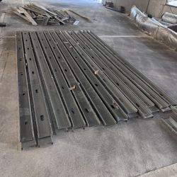 6-14 Ft Metal Studs 