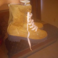 Women Boots 