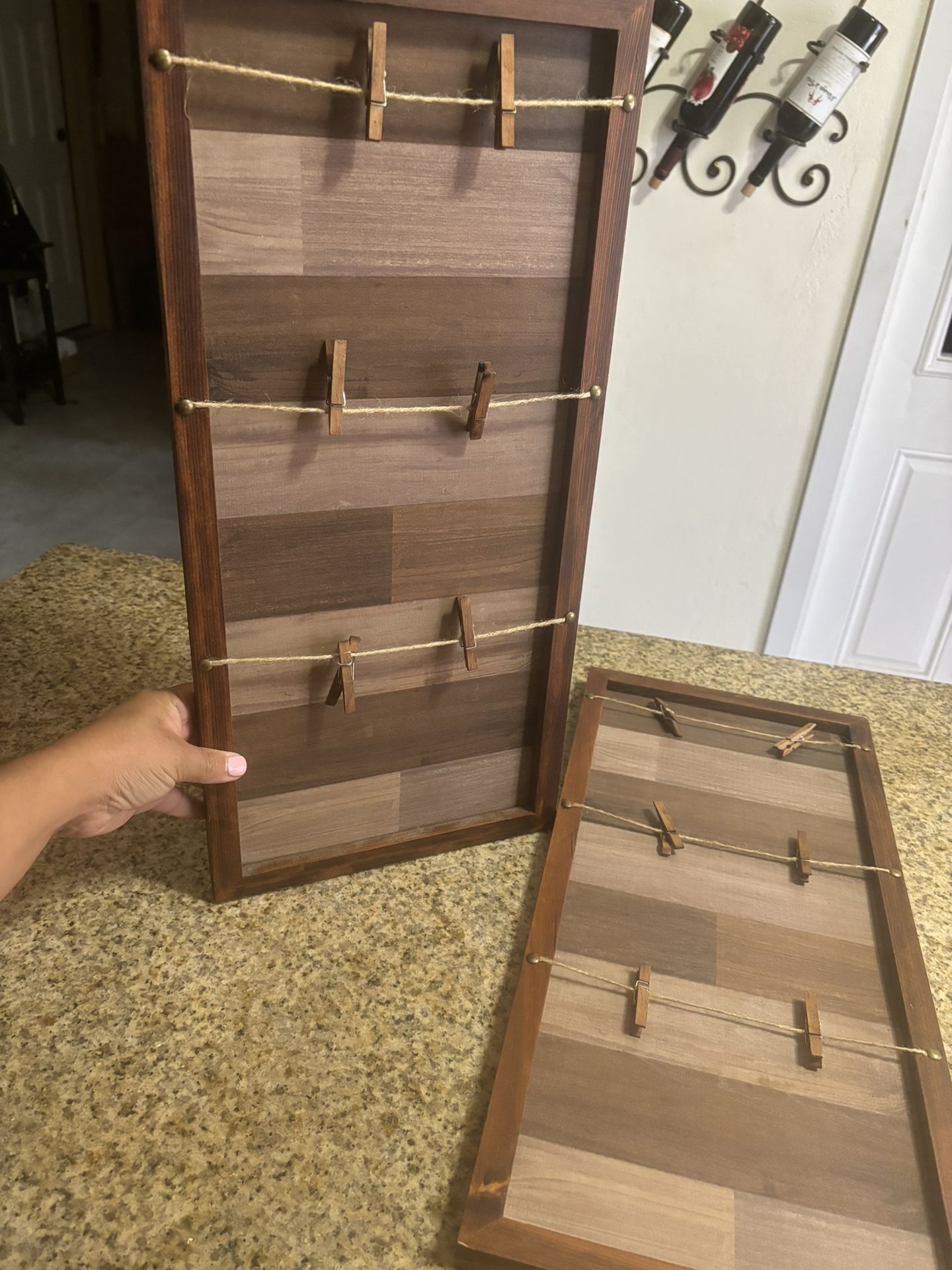 Hanging Picture Holders