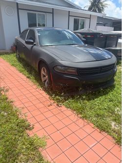 Dodge charger SXT 2015