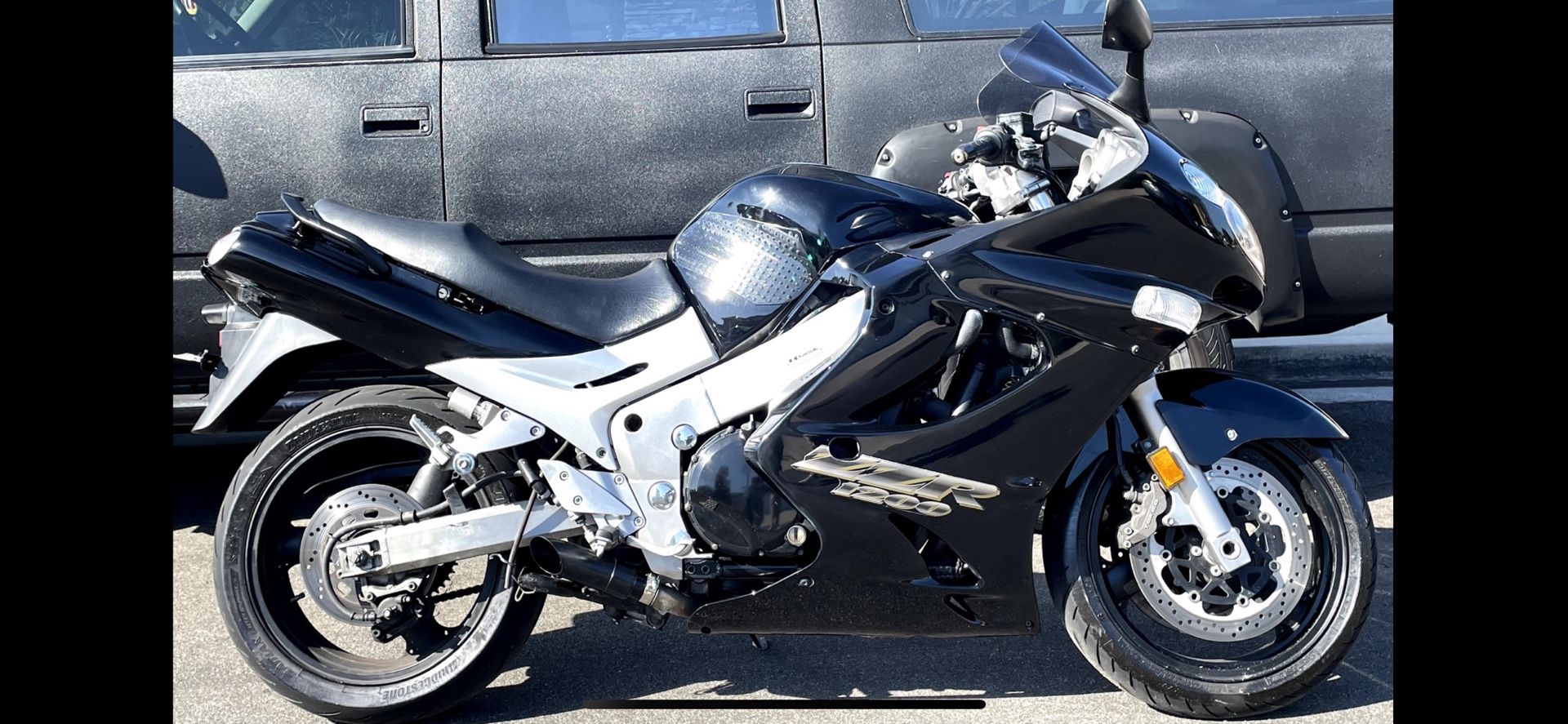 2003 Kawasaki ZZR 1200
