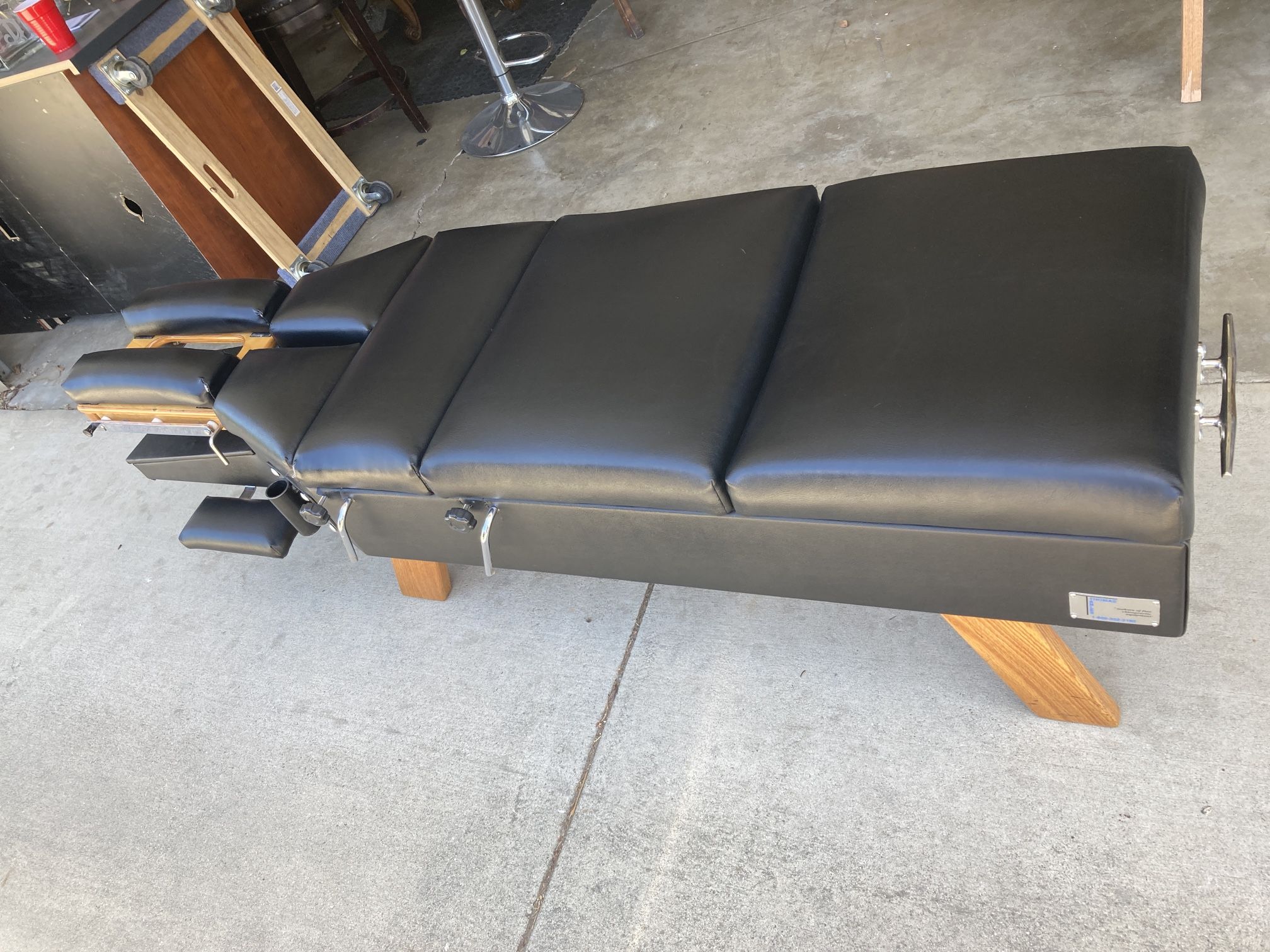 Thomas Heritage 7 Chiropractic Drop Table (3 Drops). Sturdy & Comfortable Table