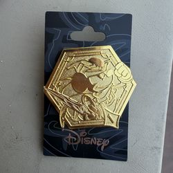 2024 D23 Expo Disney Lorcana Promo Gold 1st Anniversary Mickey Pin
