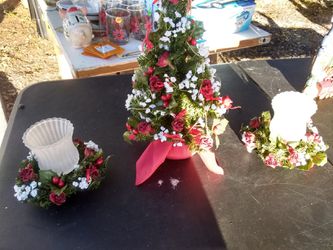 7) PC Christmas tree/ candle set