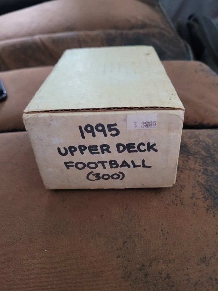 1995 Upper Deck Football Cards