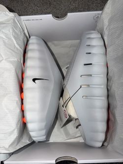 Nike mind 001