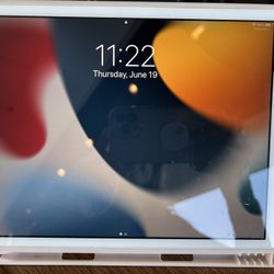 iPad 8 Generation With 32 Memory 