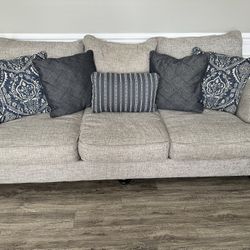Ashley Furniture Morren Sofas Loveseat for Sale in Charlotte NC