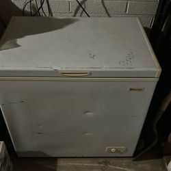 Magic Chef Freezer