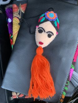 Frida keychain tassel
