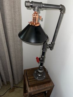 Iron pipe table lamp