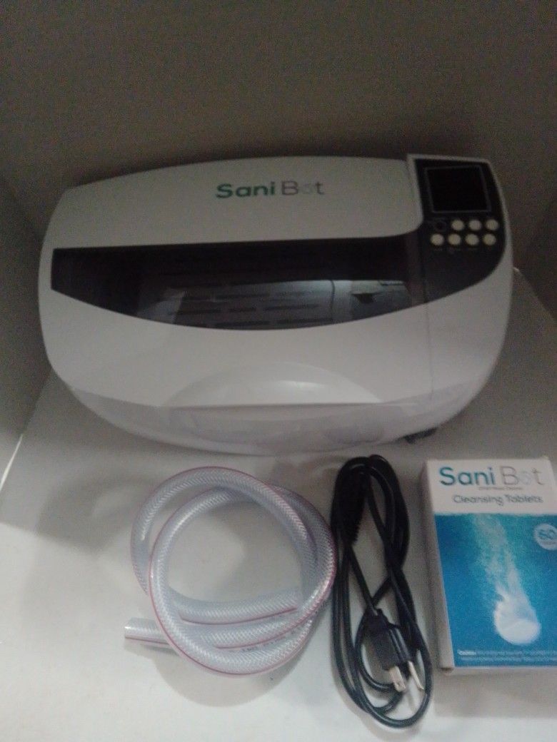 NEW  Sani Bot  D3 Digital Cpap Mask Cleaner unused listed $259