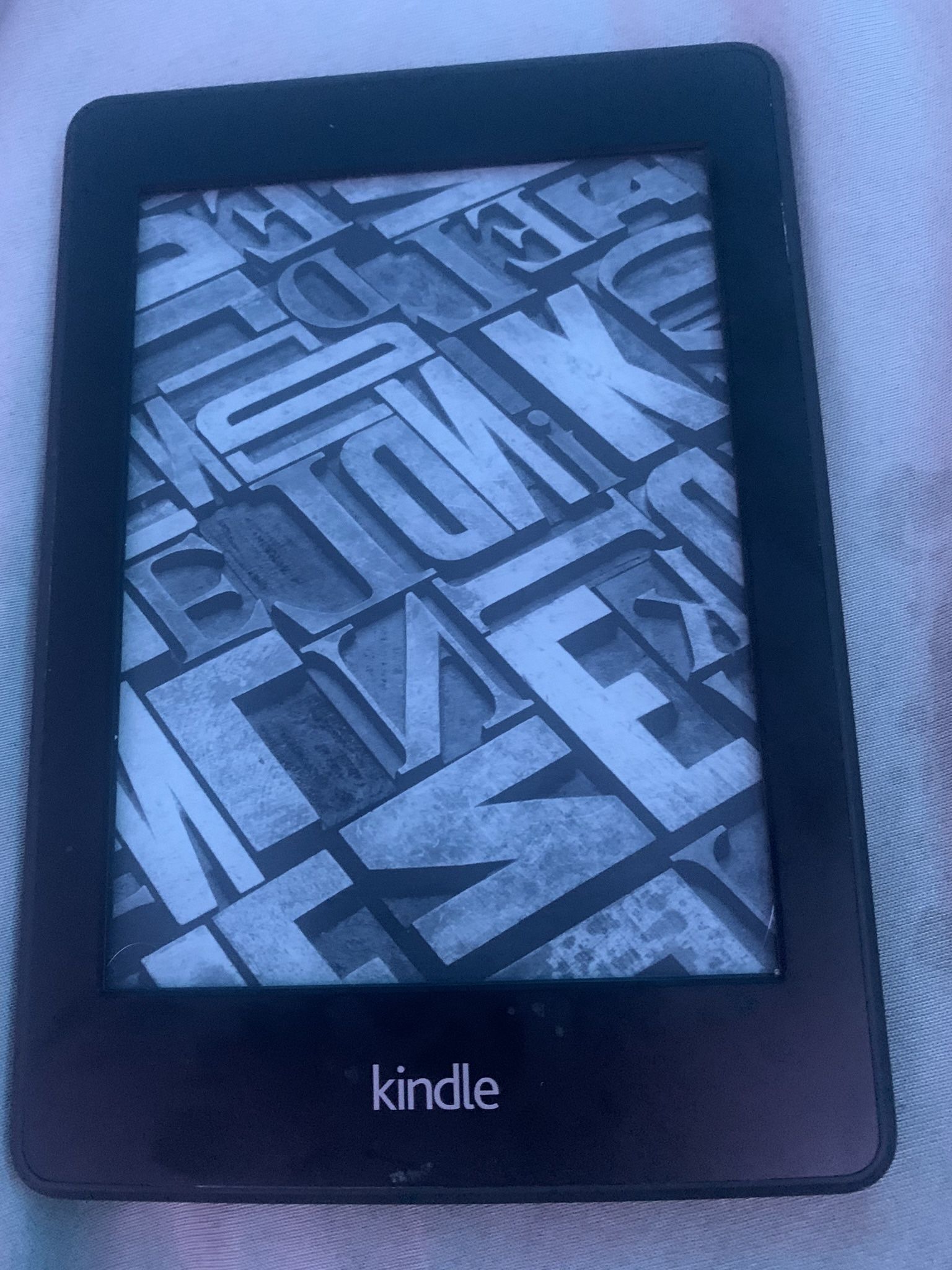Amazon BLACK & WHITE PAPER Kindle