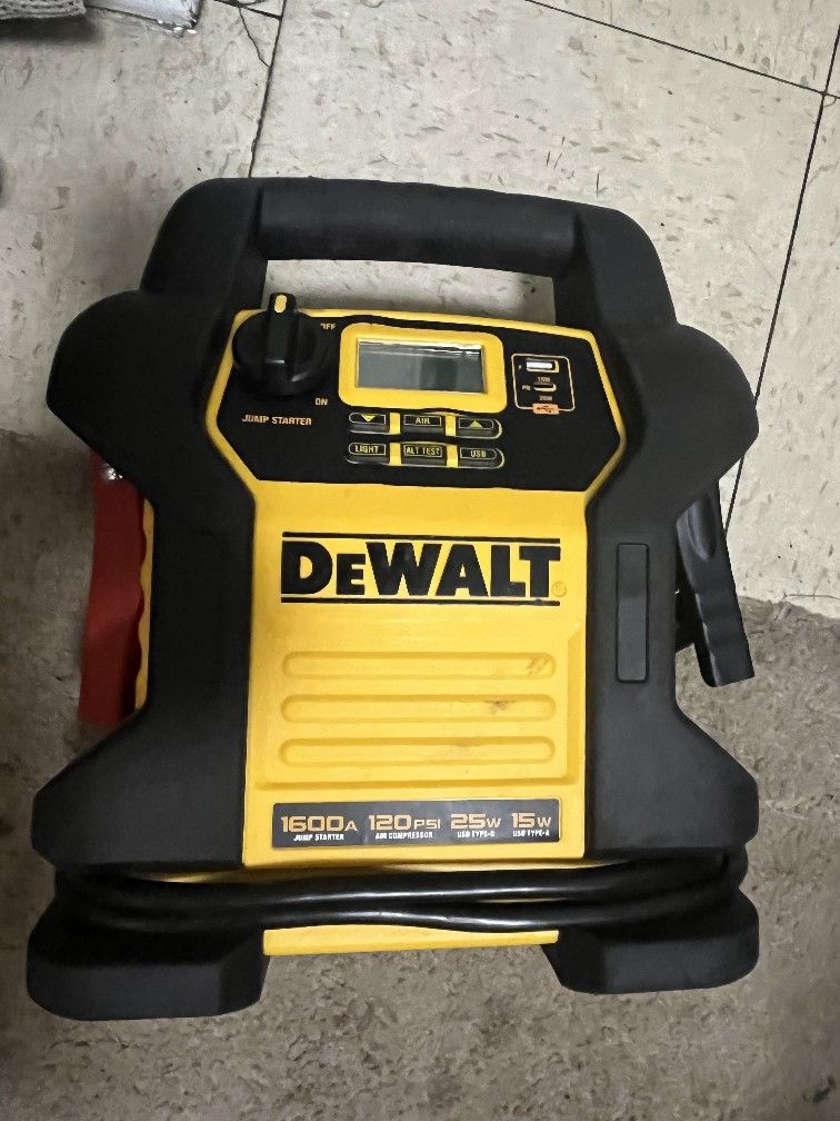 1800 Watt Jump Box