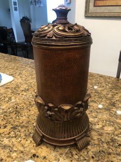 Boutique Home Decor.  Elegant Canister.  Only Used As Decor.   Purchased From Boutique. Value $80