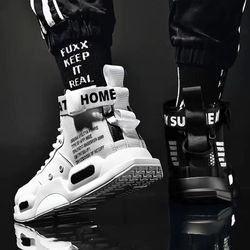 Air Force One mid-top basketball shoes