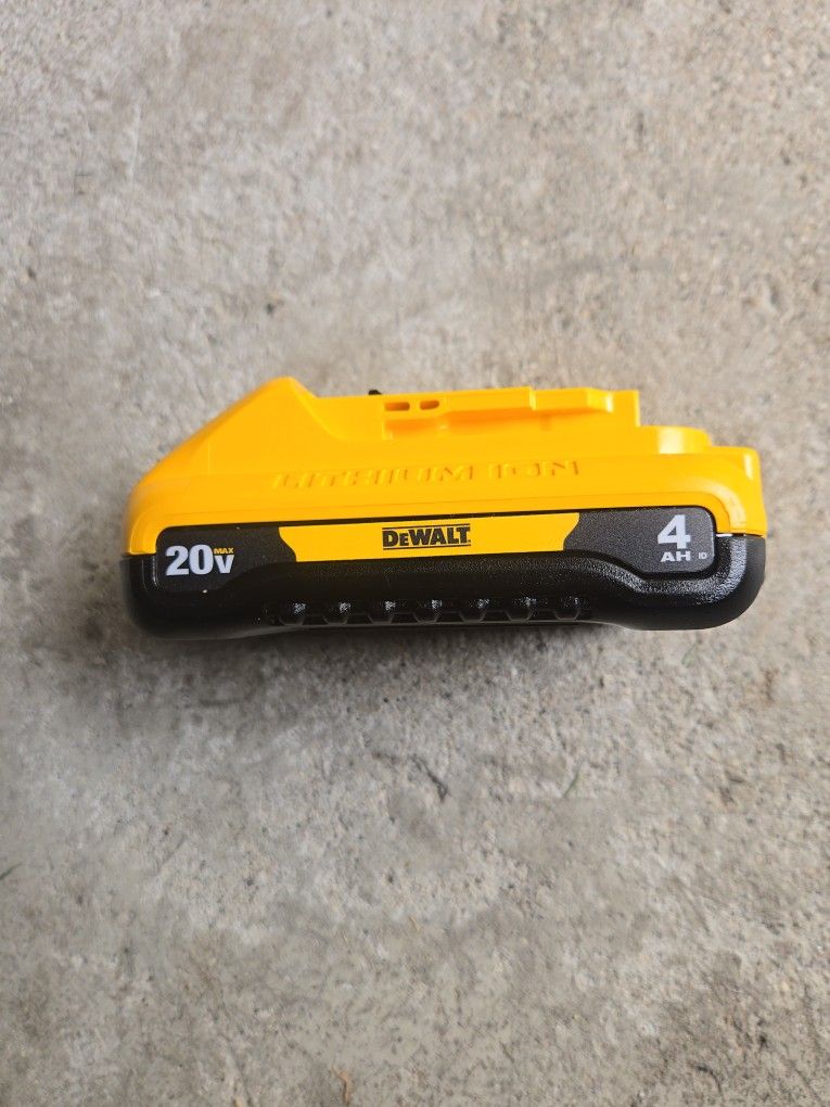 Dewalt 20v Battery 4.0 Brand New
