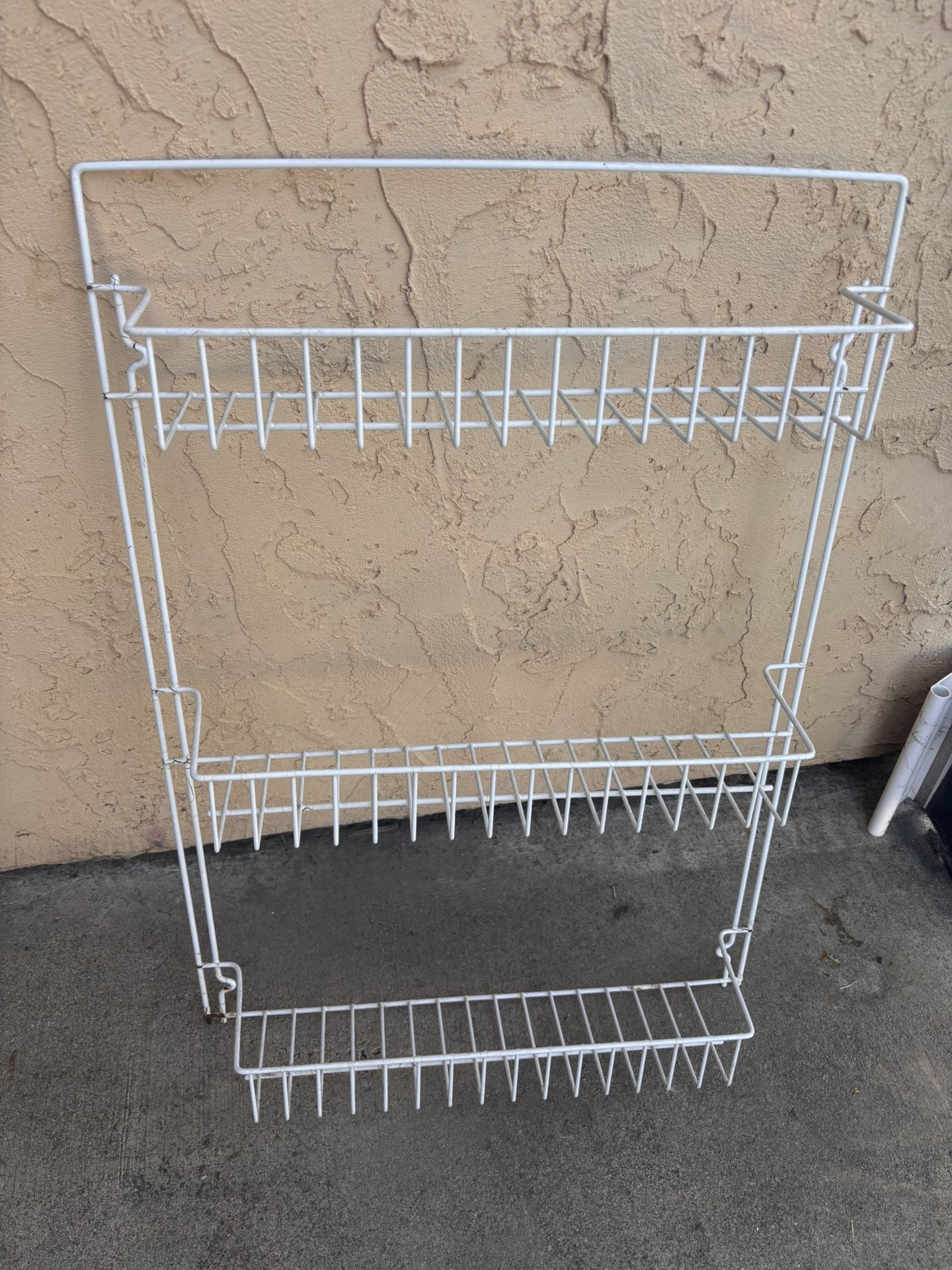 Closetmaid 3-Shelf Door/Wall Rack