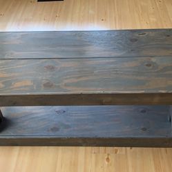 FARMHOUSE GRAY WASH WOODEN COFFEE TABLE 