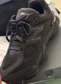 Black kids new balance 9060