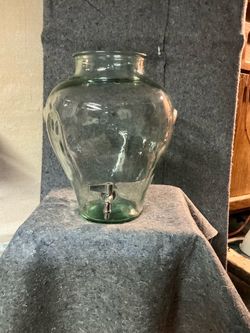 Glass vase bottle with pouring spout