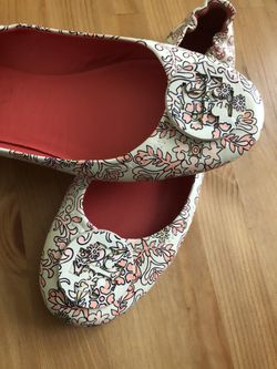 Tory Burch flats,9.5