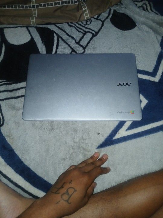 Chromebook