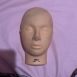 Mannequin Head 