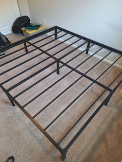 King Size Heavy-Duty Metal Bed Frame with Wooden Slats
