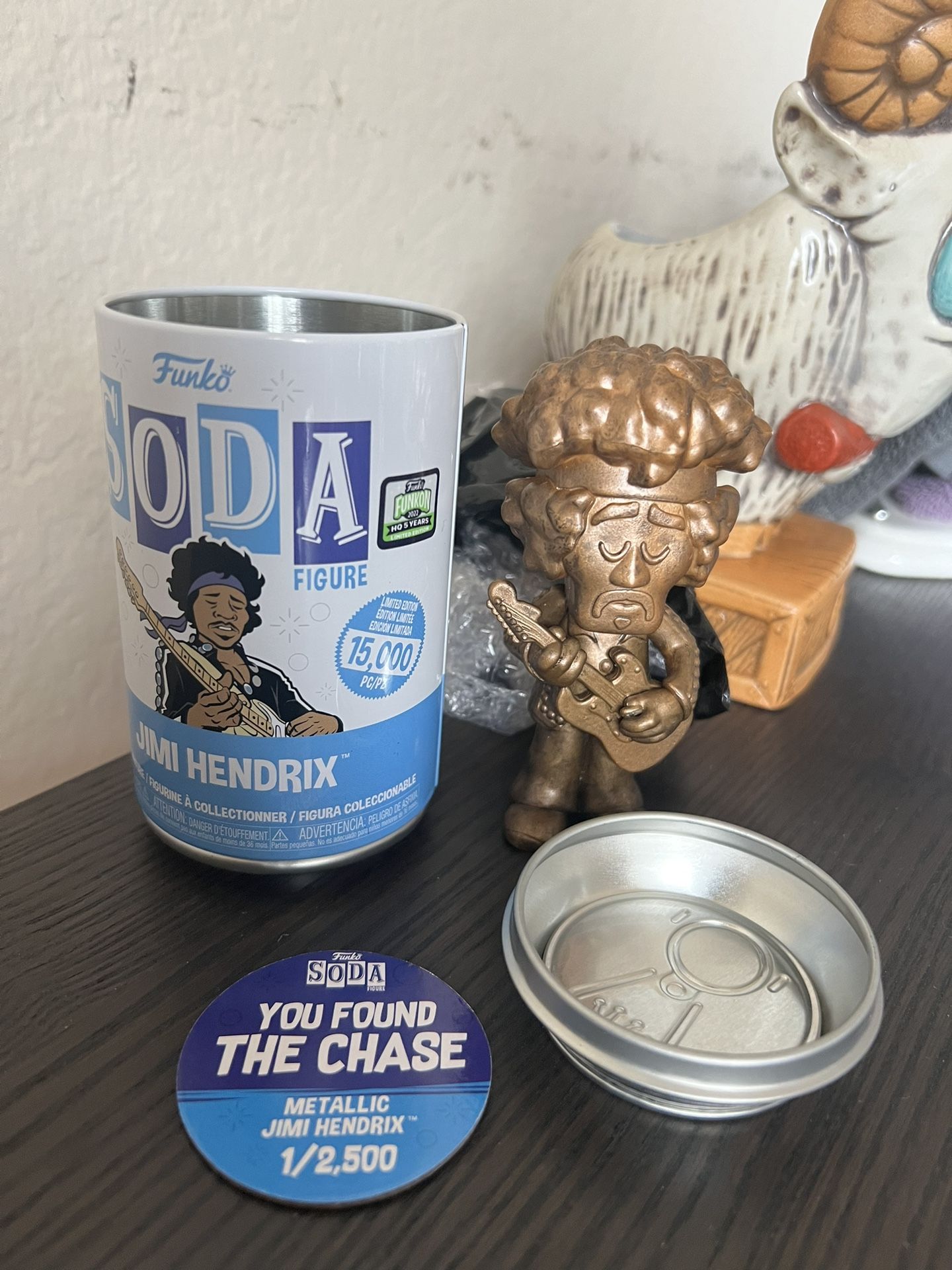 CHASE OFFICIAL CON STICKER HQ METALLIC Jimi Hendrix Funko Soda Rocks Music LE