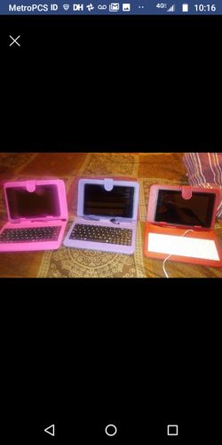 Android tablet with case and keyboard