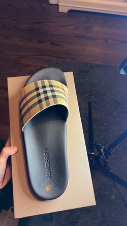 Burberry Vintage Check Slide Sandals