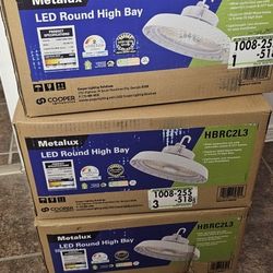 Metalux
13in. Round 400-Watt Equivalent Integrated LED White High Bay Light