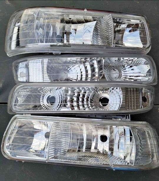 99-02 Silverado 00-06 Suburban Tahoe Headlights Luces Faros Micas Calaveras Focos