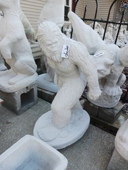 FIRM .. 25" Tall, Garden Concrete Statue, Pls , read All The information