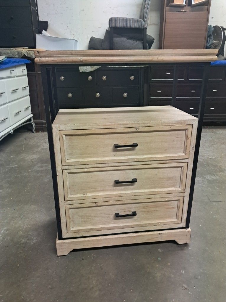 Rustic Whitewash 3 Drawer Dresser with Shelf