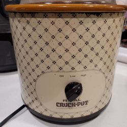 Crockpots, Rival 1970s Vintage (2)