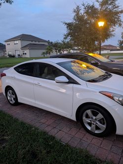 Hyundai Elantra 2013