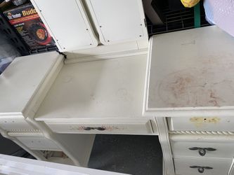 Kids Vanity