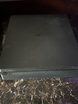 Ps4 console !ONLY!
