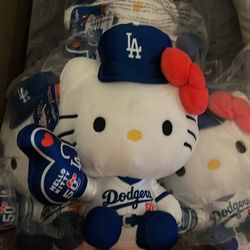 Hello Kitty Plush Dodgers Give Away 2024 