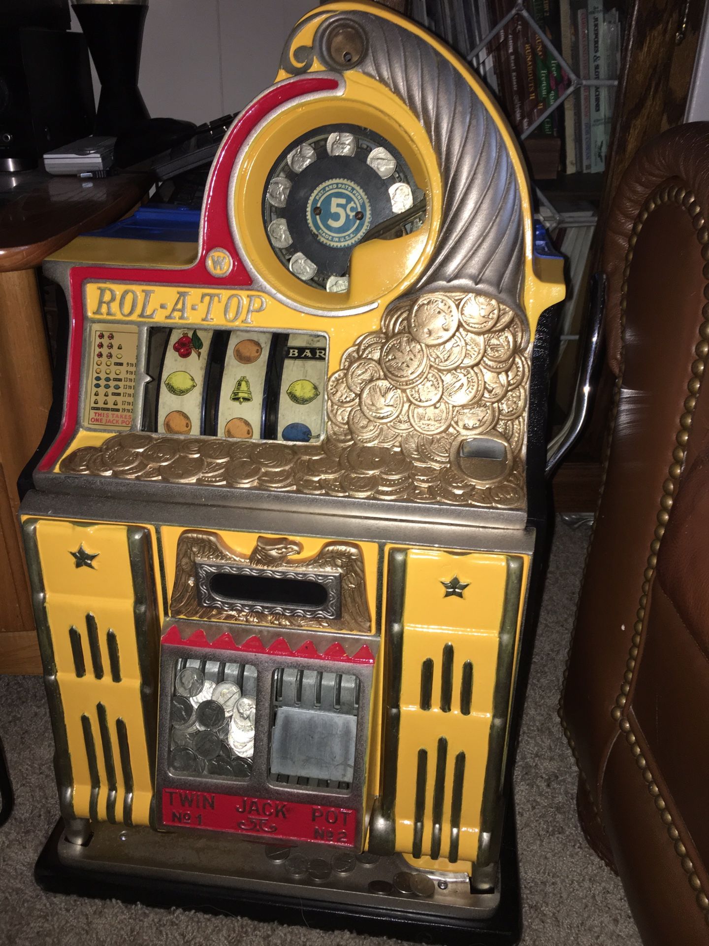 Slot Machine 1940’s Watling Rol-A-Top antique