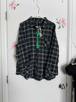 New women's top size XL