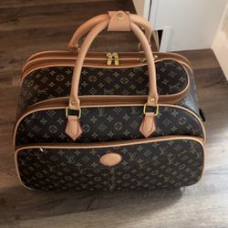 LV Louis Vuitton Briefcase/Laptop Bag for Sale in Mcallen, TX - OfferUp