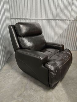 Recliner / Leather power recliner