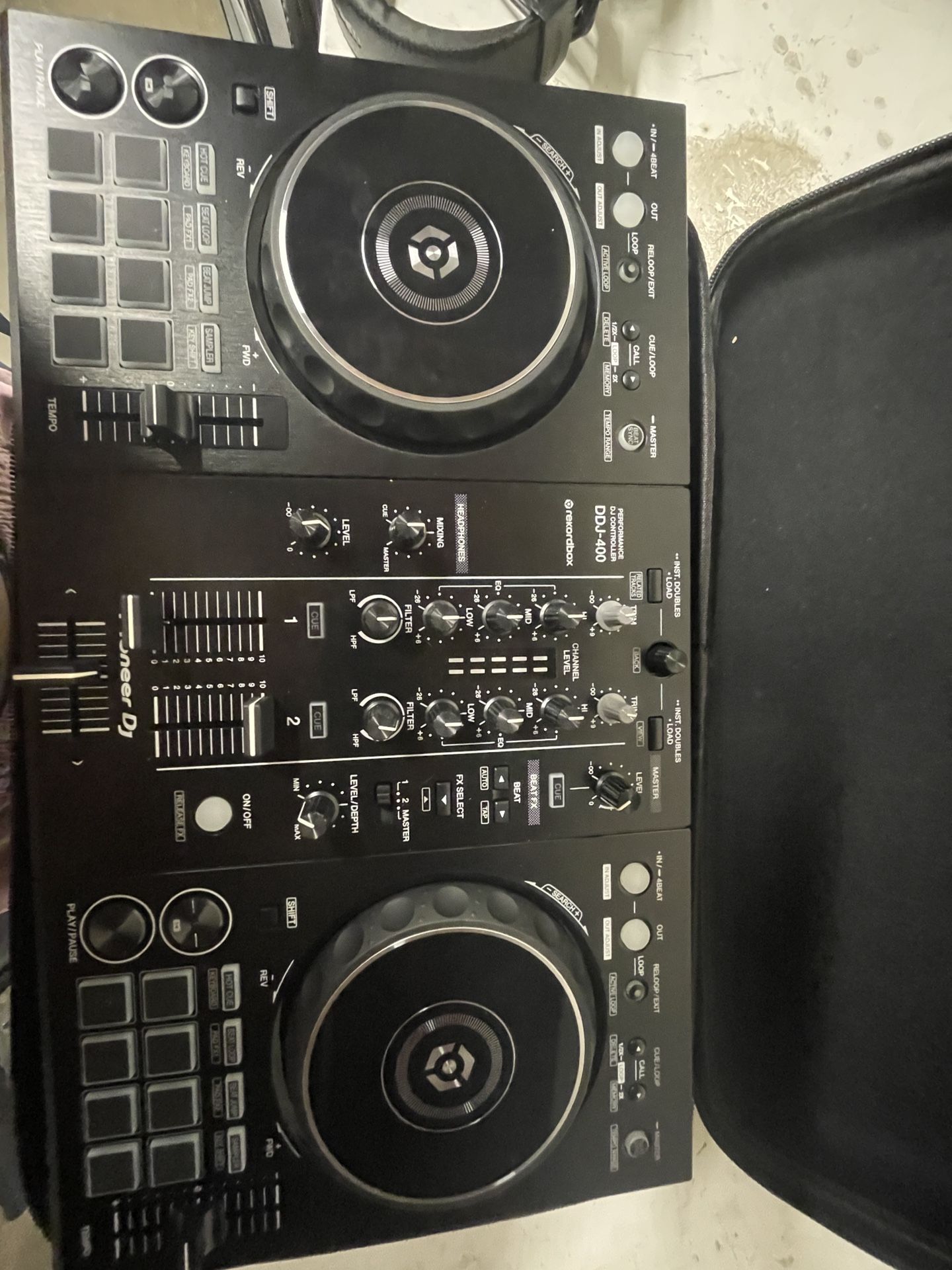 Ddj 400